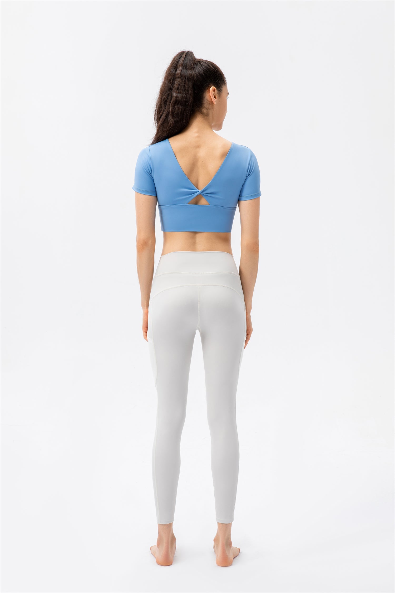 Backless Twisted Cropped Sports Top