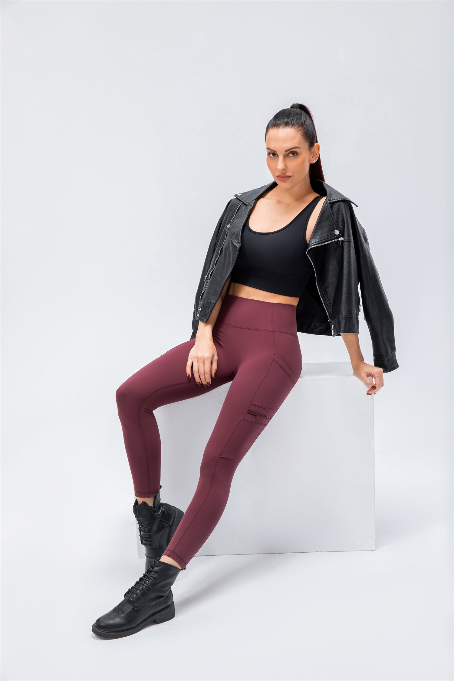 Sport-Leggings mit hoher Taille und zwei Taschen