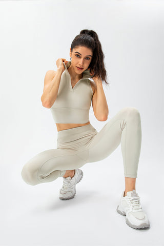 Sport-Tanktop und Leggings-Set – Effekt