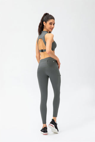 Conjunto de camiseta sin mangas y leggings deportivos - Active