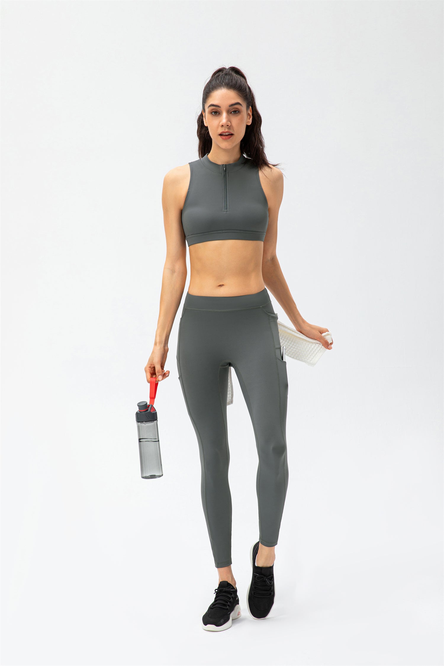 Conjunto de camiseta sin mangas y leggings deportivos - Active