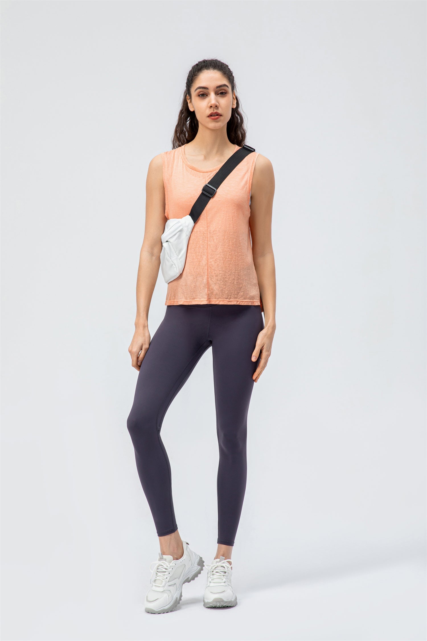 Round Neck Split Sleeveless Sports Top