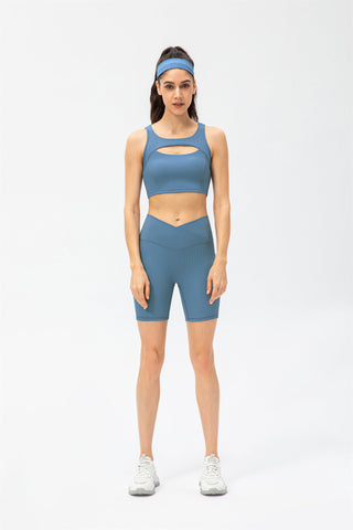 Yoga-Sport-BH mit Cut-Out