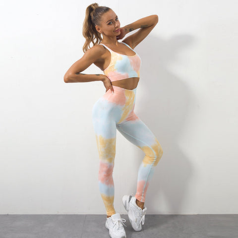 Sujetador deportivo y leggings con efecto tie dye