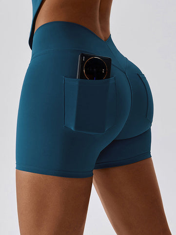 Scrunch Yoga-Shorts mit V-Tasche hinten 