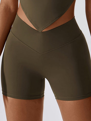 Scrunch Yoga-Shorts mit V-Tasche hinten 