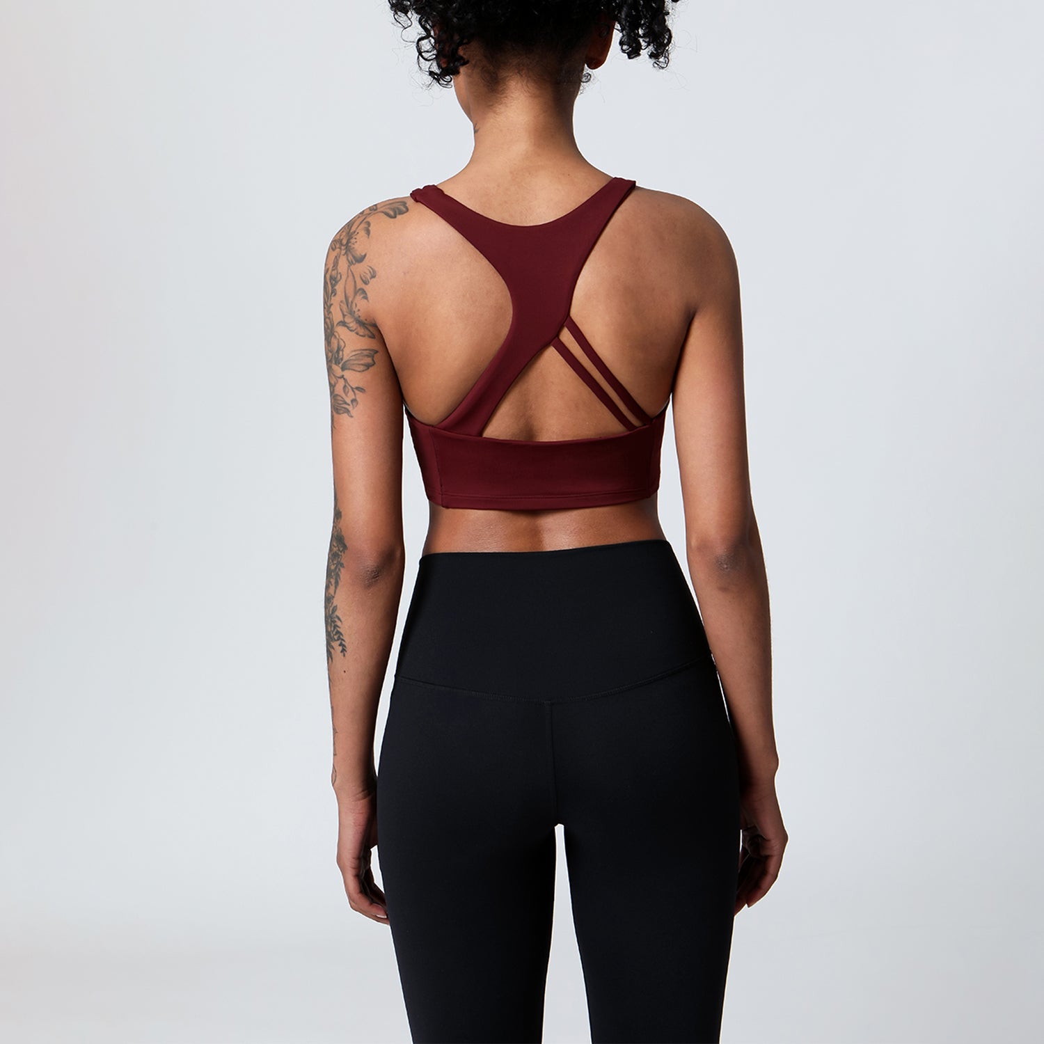 Cut Out Sports Bra - Silvain