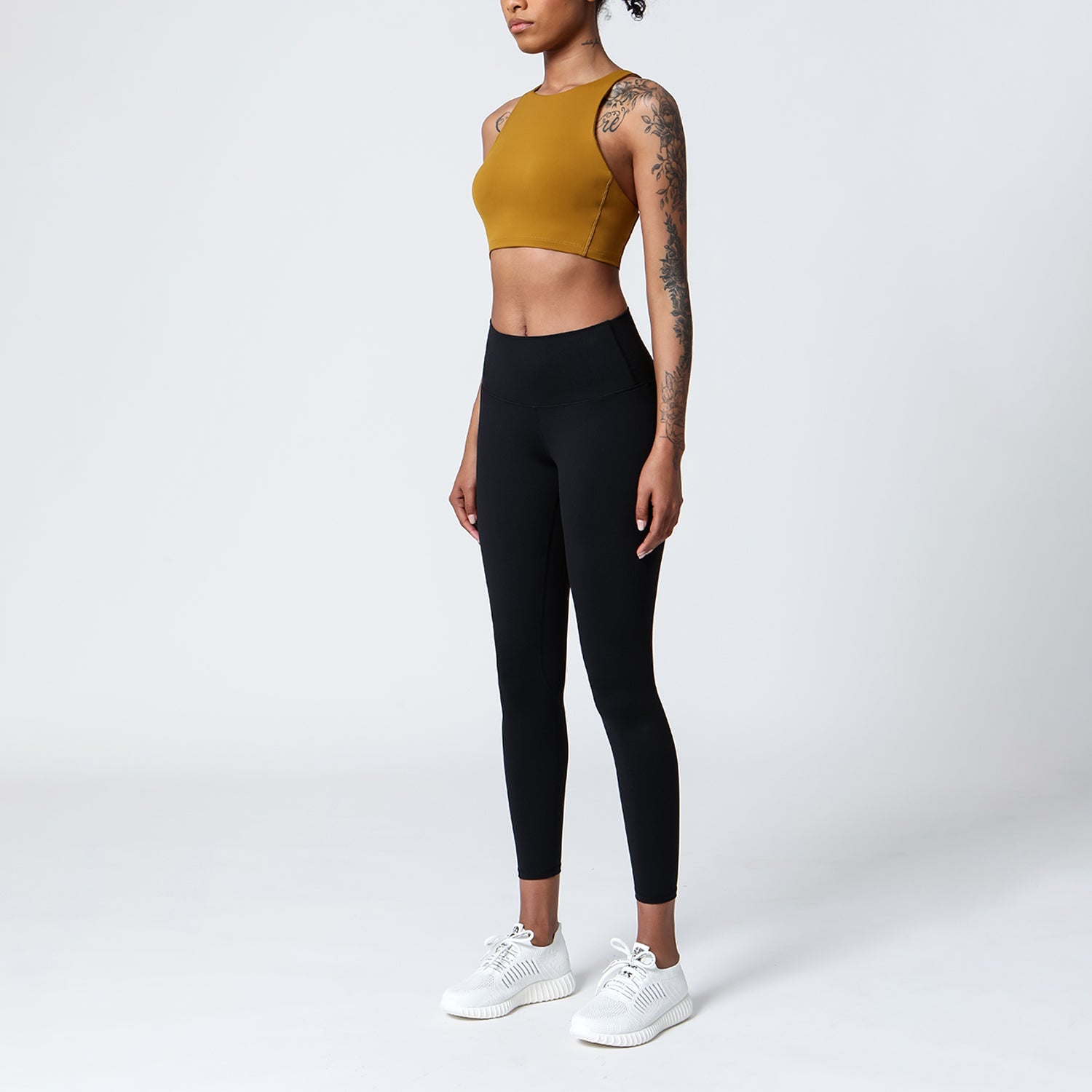 Cut Out Sports Bra - Silvain