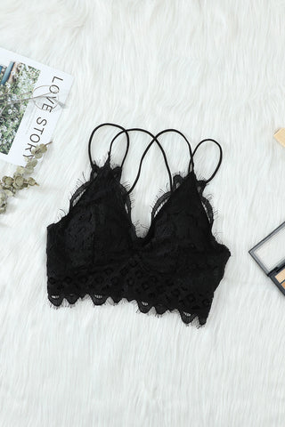 Bralette elegante de encaje negro con forro