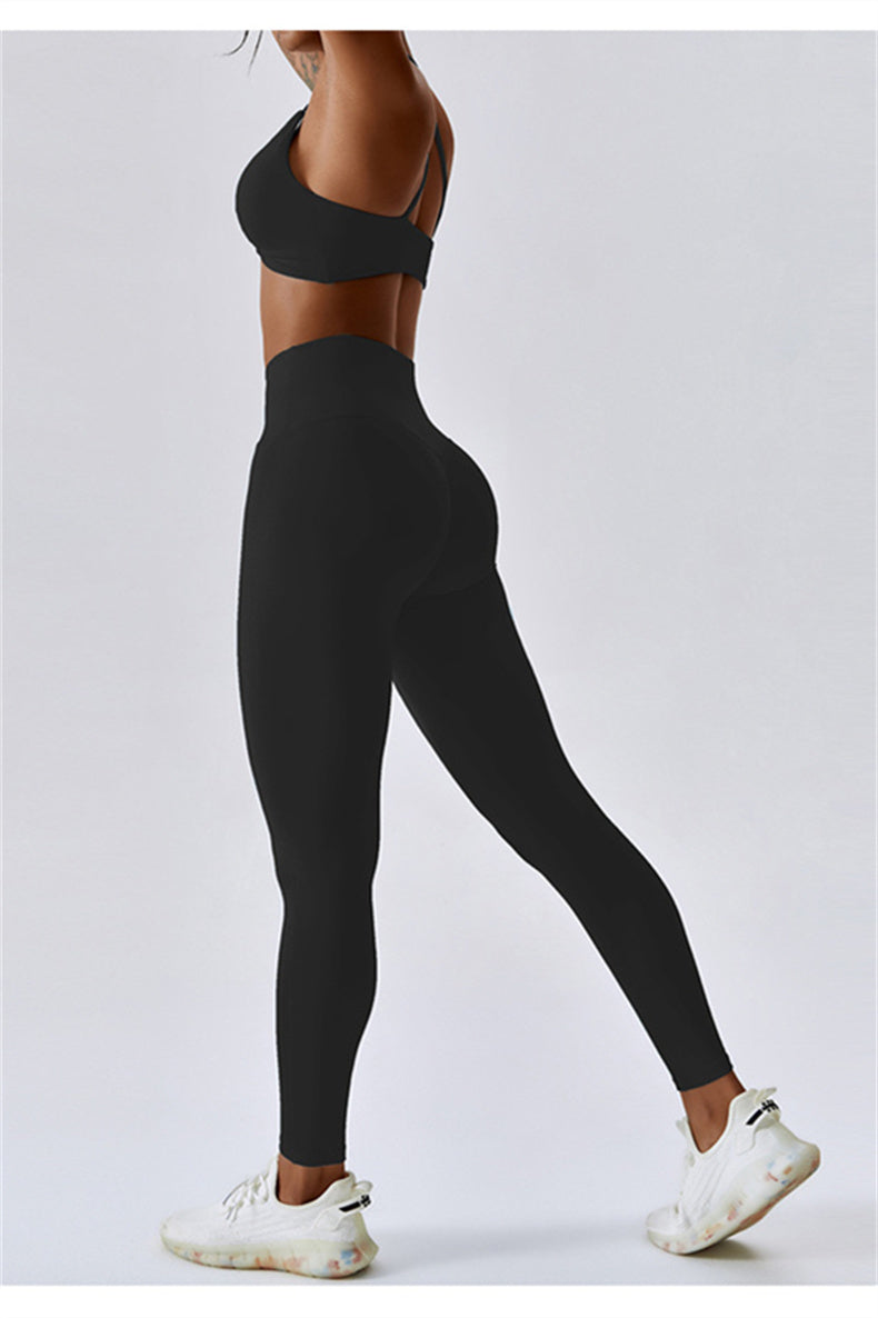 Set aus gedrehtem, rückenfreiem Sport-BH und Leggings