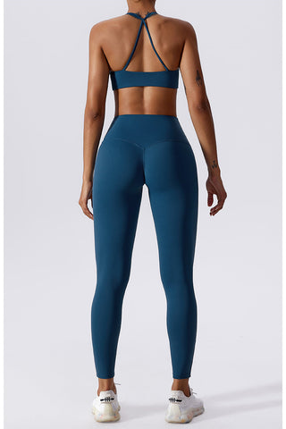 Conjunto de sujetador deportivo y leggings con espalda descubierta y torcida