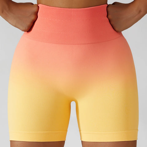 Color My Life – Yoga-Shorts mit Ombre-Muster