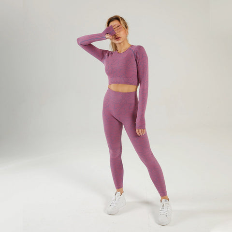 Nahtloses Gym-Yoga-Set mit gestreiften Langarmshirts und Leggings für Damen