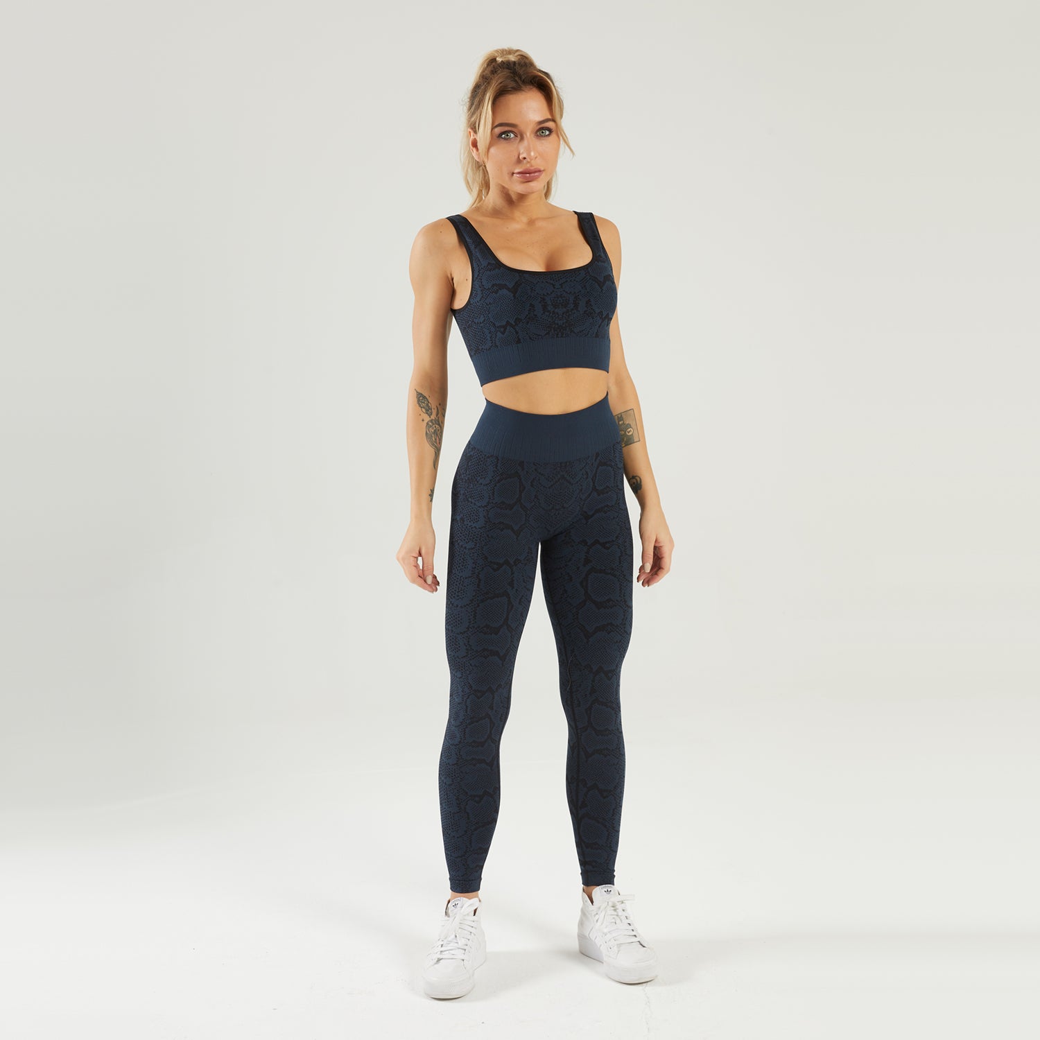 Conjunto de yoga para gimnasio sin costuras, sujetador deportivo y leggings con estampado de serpiente