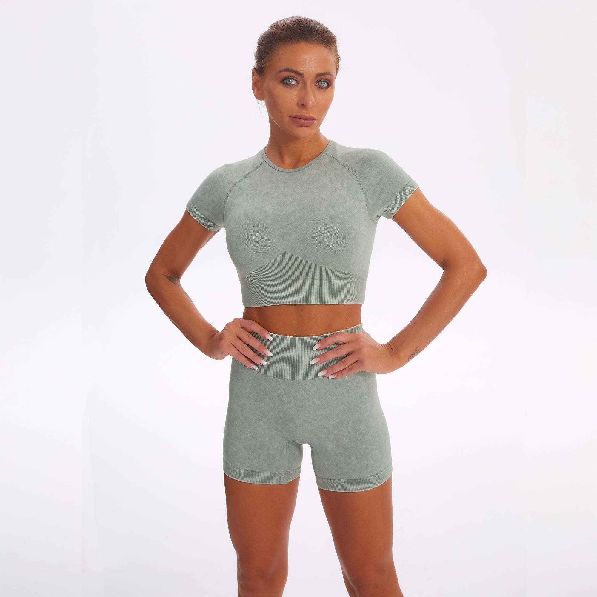 Nahtloses Gym-Yoga-Set, Kurzarm-Top und Shorts