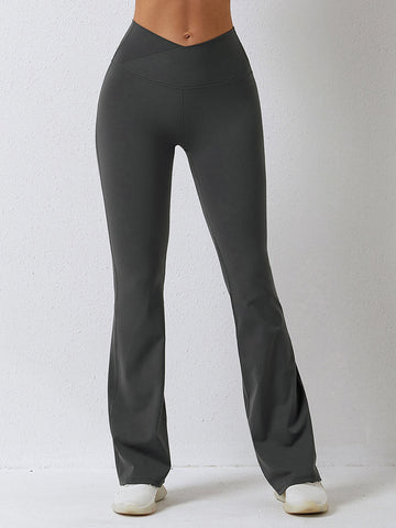 Butterweiche ausgestellte Leggings mit V-Taille 