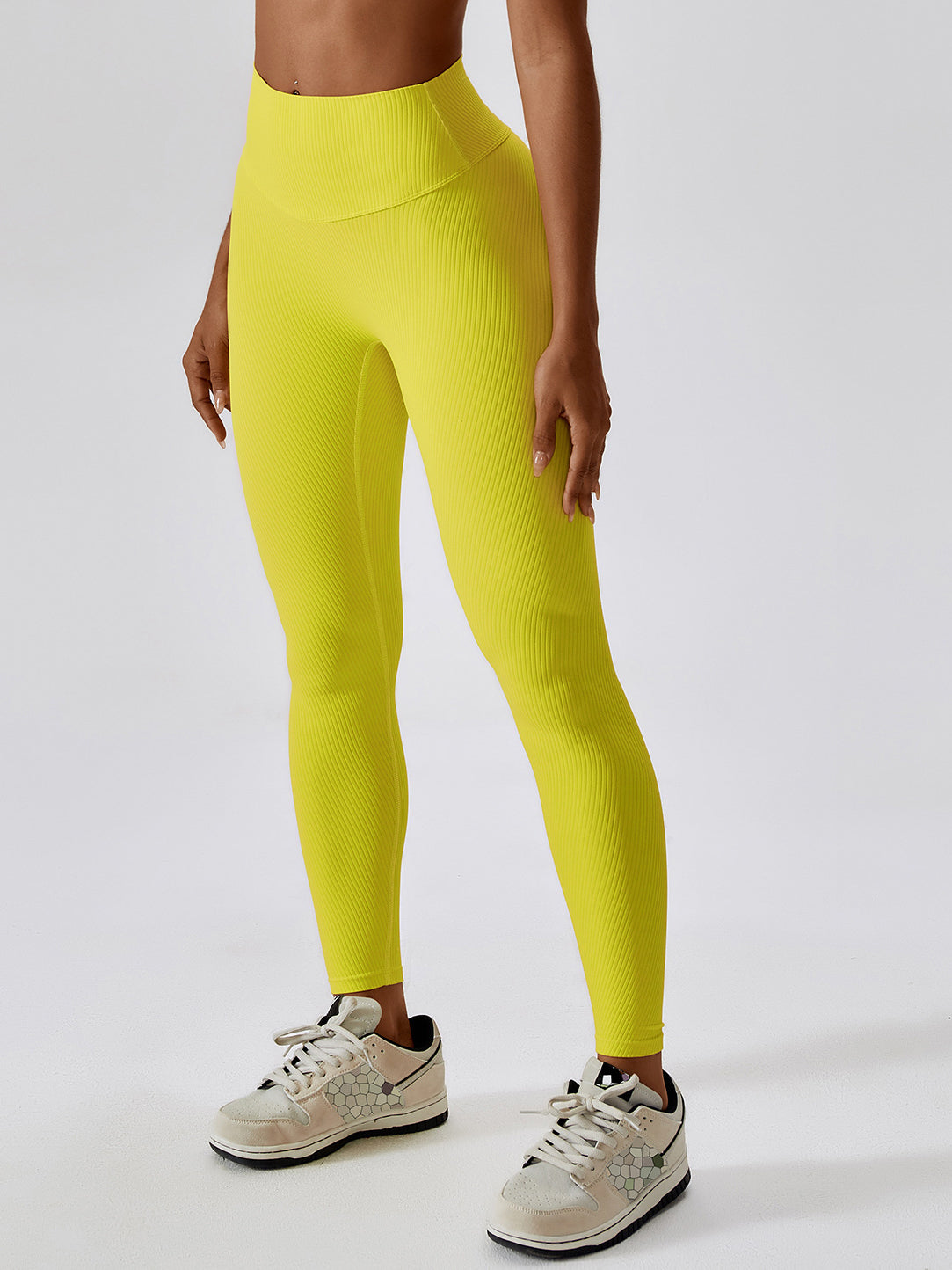 Gerippte Scrunch-Yoga-Leggings 