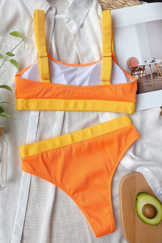 Orange-gelbe Bikinihose mit Blockripp und hoher Taille