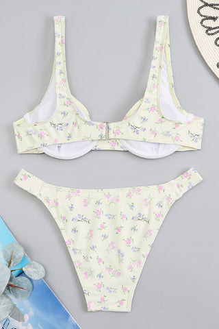 Top de bikini con aros y estampado floral de limón estilo balconette