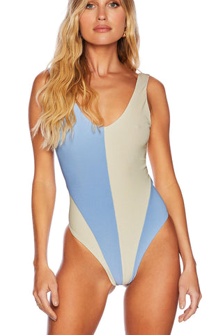 Color Blocked Scoop Neck High-Cut One Piece Swimsuit