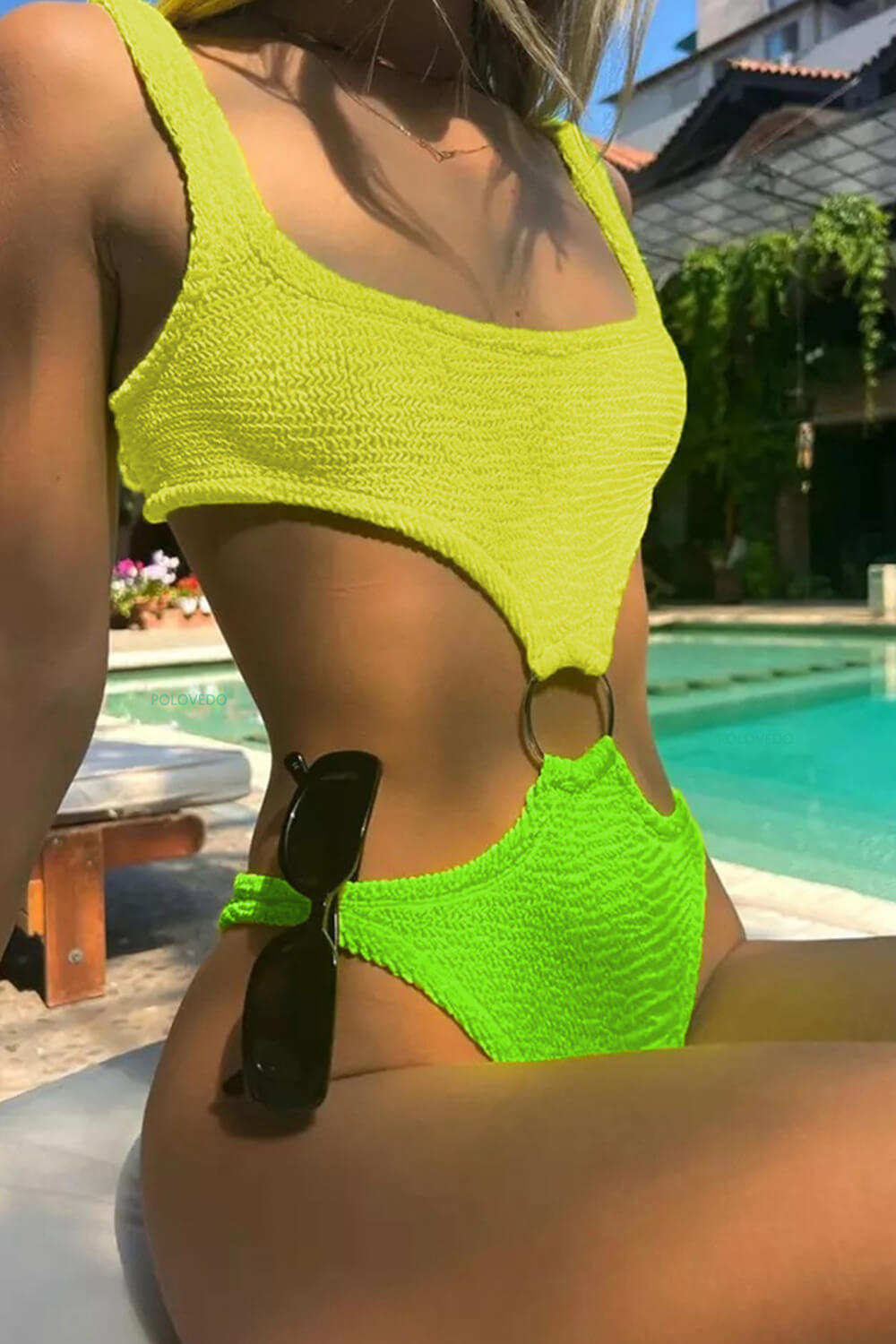 Color Block Crinkle Cut-Out Ring Middle One Piece Swimsuit - Yellow/Lime