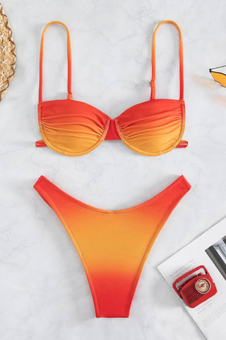 Bikini de corte alto con aros y diseño balconette ombré - Rojo