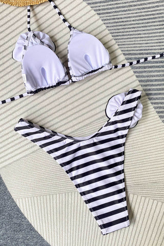 Conjunto de bikini de corte alto con escote halter y triángulo con rosetas - Raya negra crema