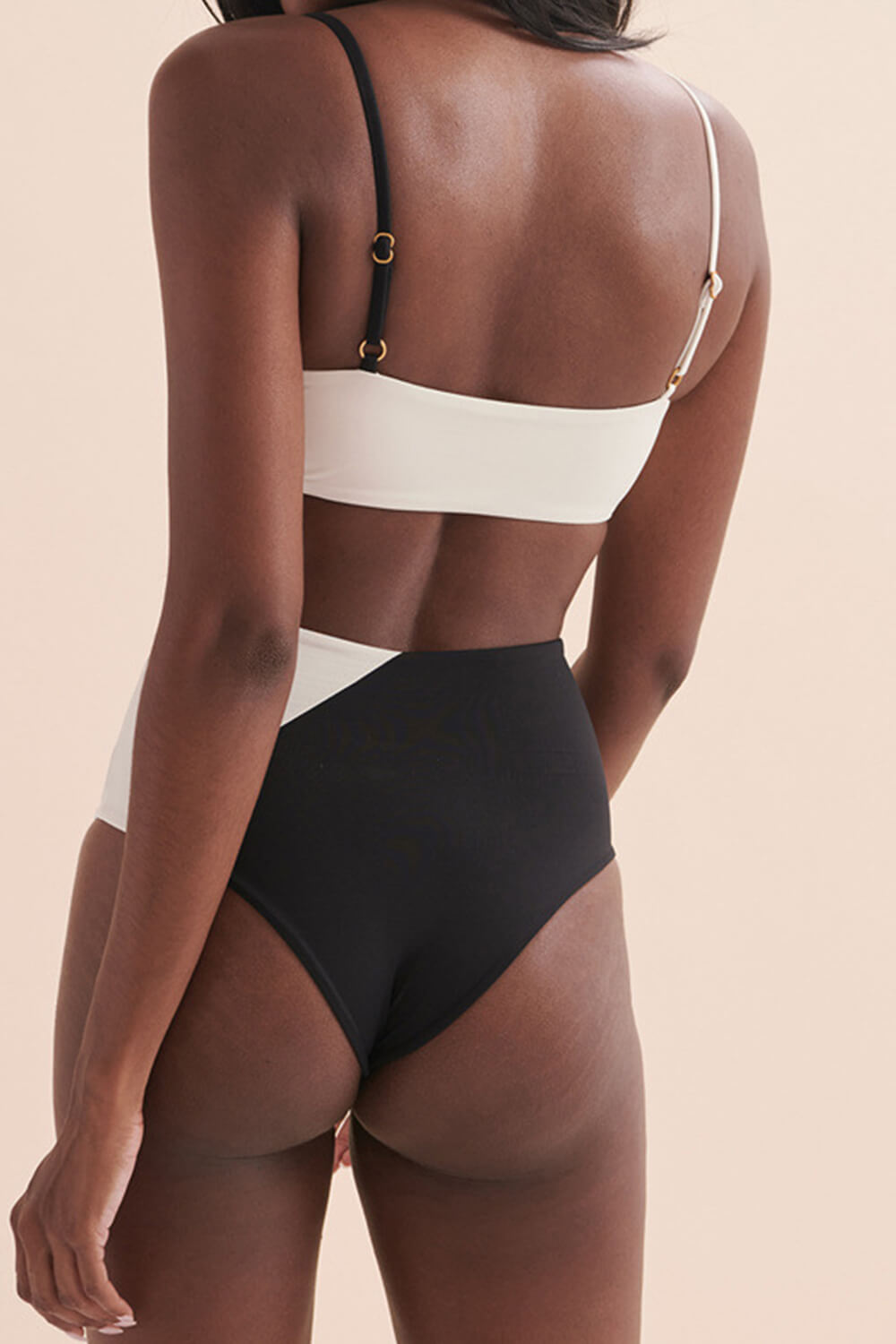 Schwarz-weißes Colorblock-Bralette-Bikini-Set mit hoher Taille